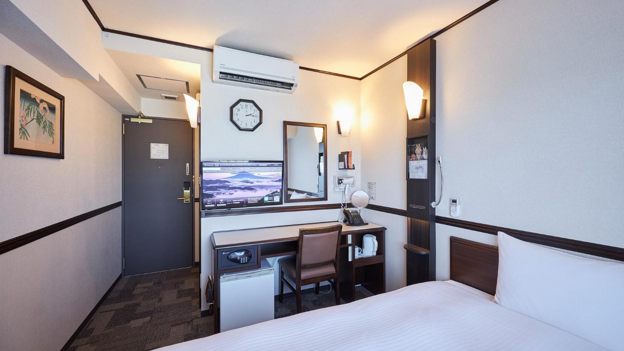 Toyoko Inn Tokyo Akiba Asakusabashi-Eki Higashi-Guchi Exterior photo